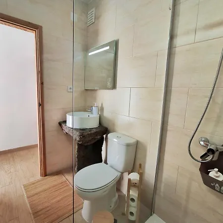 Basalto Negro Al Konukevi Angra do Heroísmo