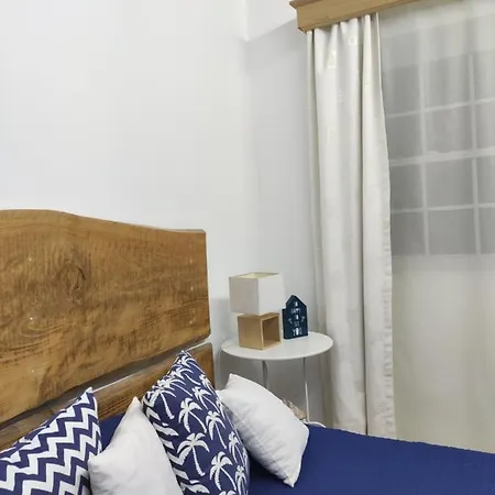 Konukevi Basalto Negro Al