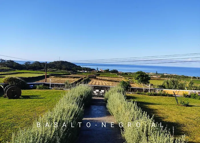 Basalto Negro Al 3* Angra do Heroísmo