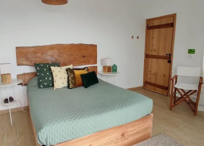 Basalto Negro Al Angra do Heroísmo